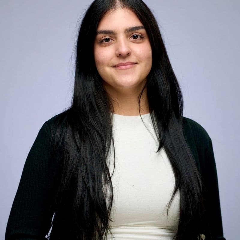 Laura Ramirez headshot