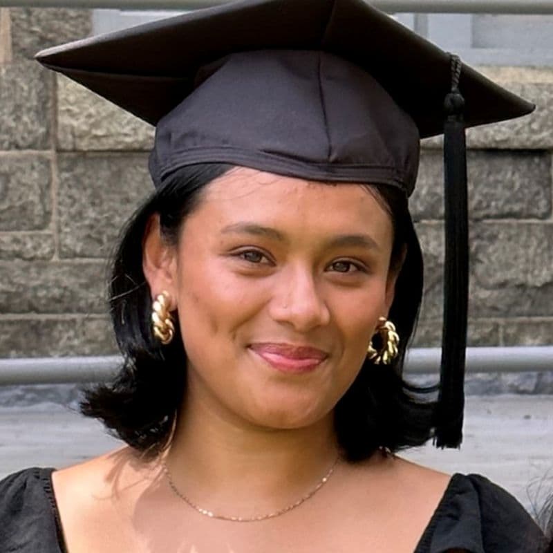 Elizabeth Quinteros headshot