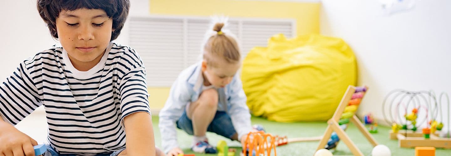 children play at daycare